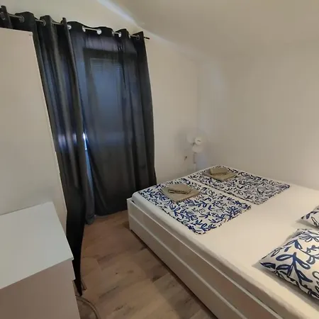 Mali Dvori Apartment