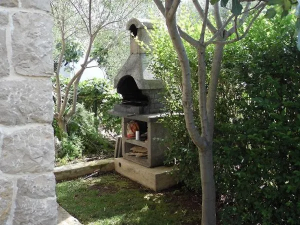 아파트 Mali Dvori 스리마