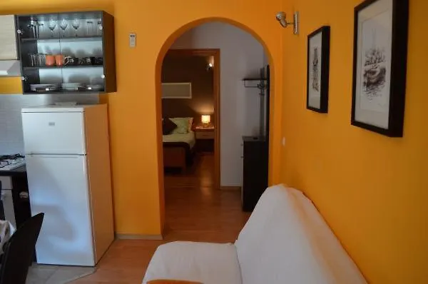 דירה Mali Dvori *