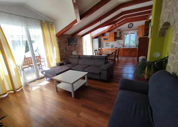 Mali Dvori דירה *